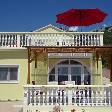 Apartment Seline 셀리네